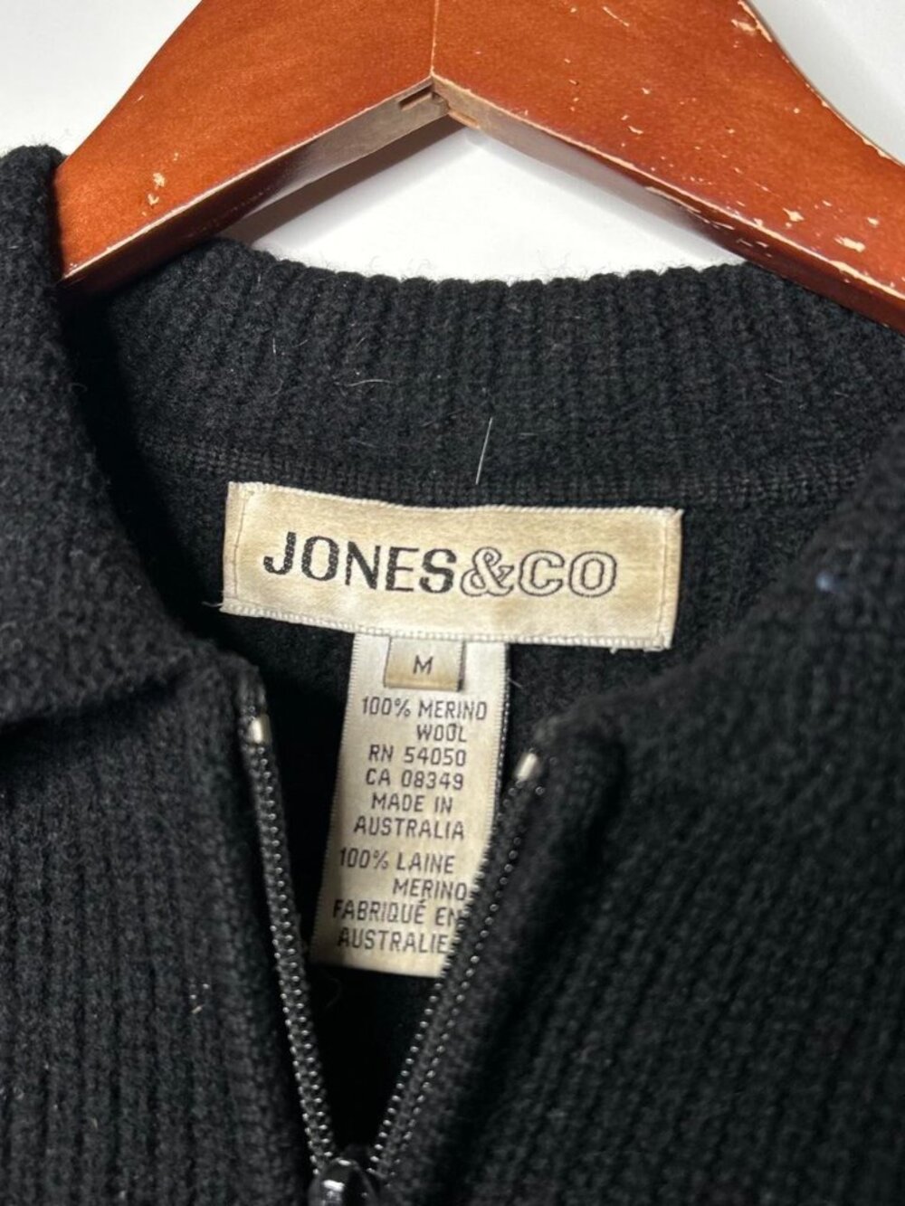 Black Ribbed Knit Zip Up Cardigan size medium - Picture 4 of 4